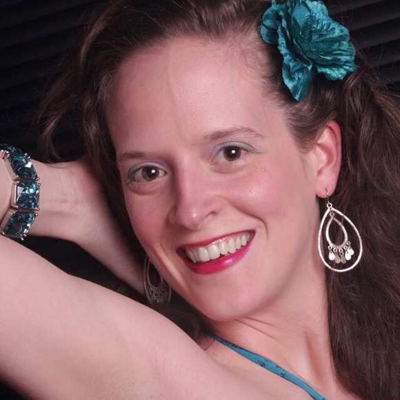 Meet your Posher, Ashley - Picture 7 of 12